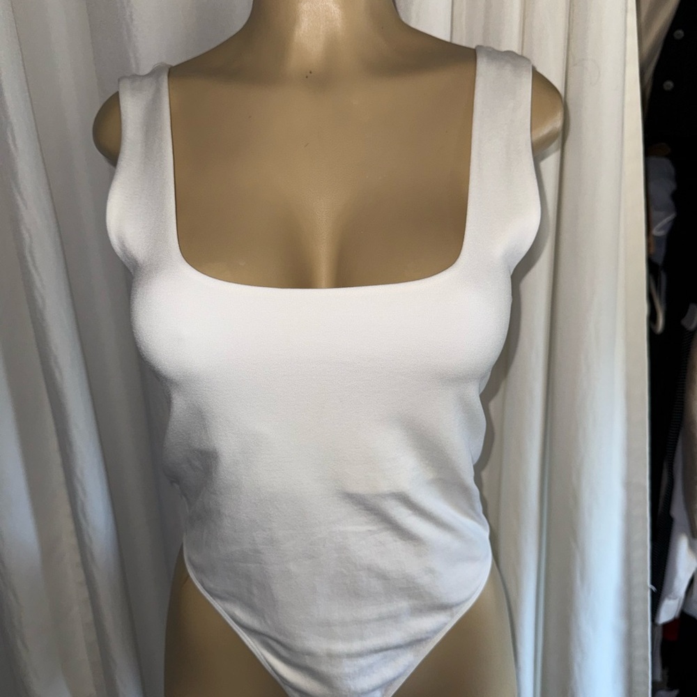 White Sleeveless Women's Top